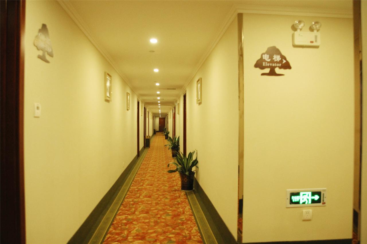 Greentree Inn Anhui Fuyang Yijing International North Door Busniess Hotel Екстериор снимка