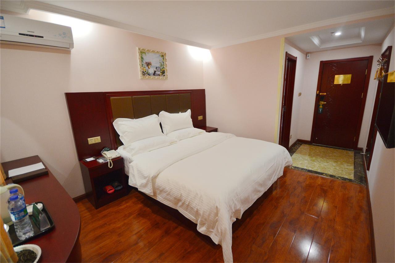 Greentree Inn Anhui Fuyang Yijing International North Door Busniess Hotel Екстериор снимка