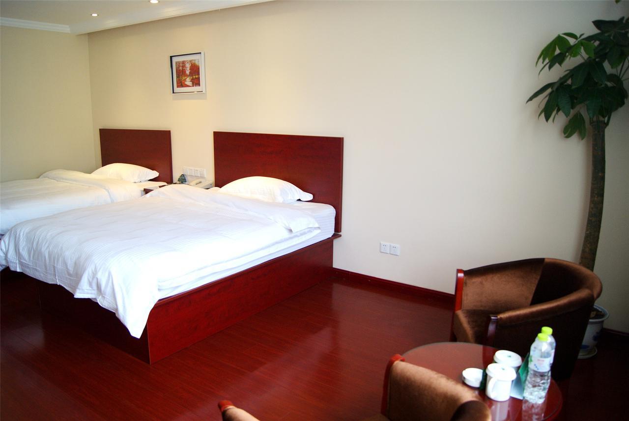 Greentree Inn Anhui Fuyang Yijing International North Door Busniess Hotel Екстериор снимка