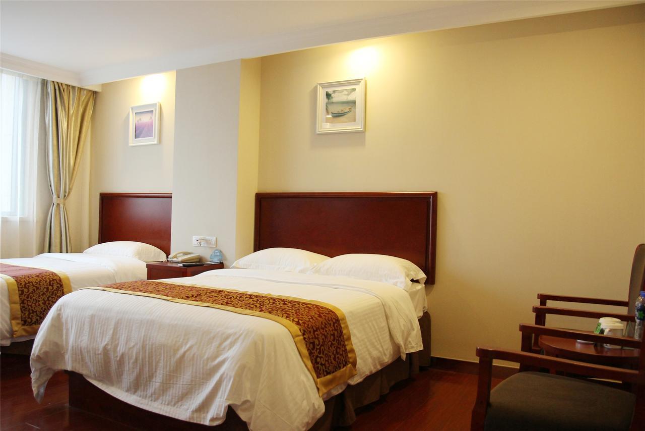 Greentree Inn Anhui Fuyang Yijing International North Door Busniess Hotel Екстериор снимка